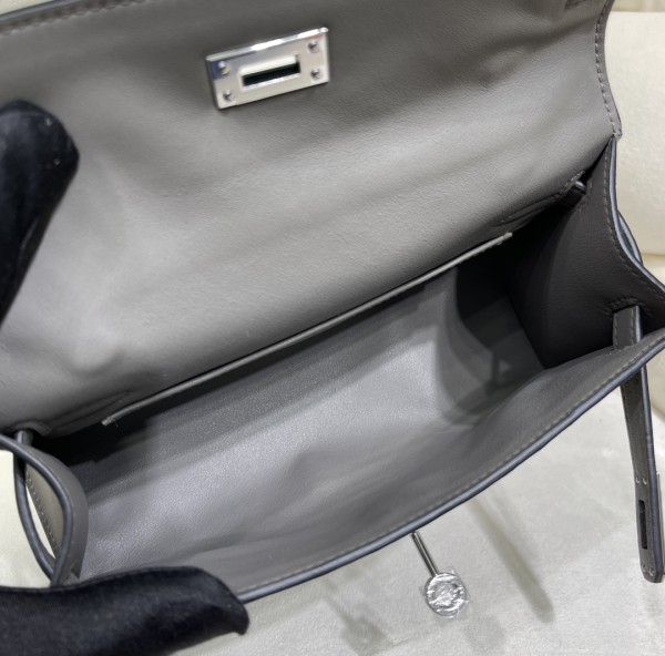 Handbags Hermes Kelly size:22cm