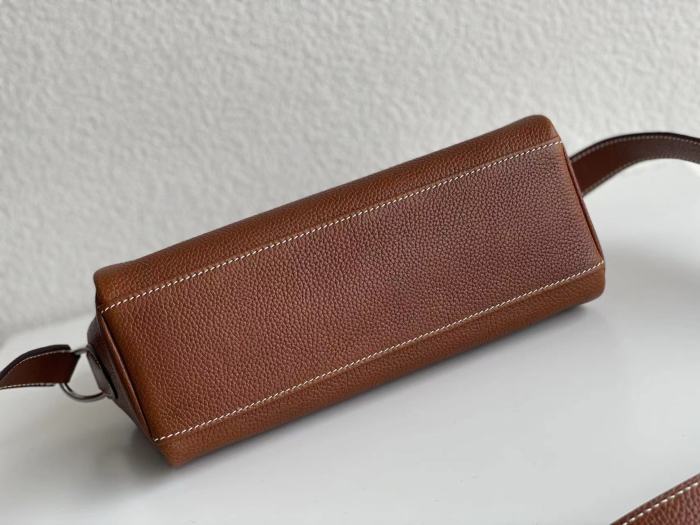  Handbags Hermes  kelly messenger 