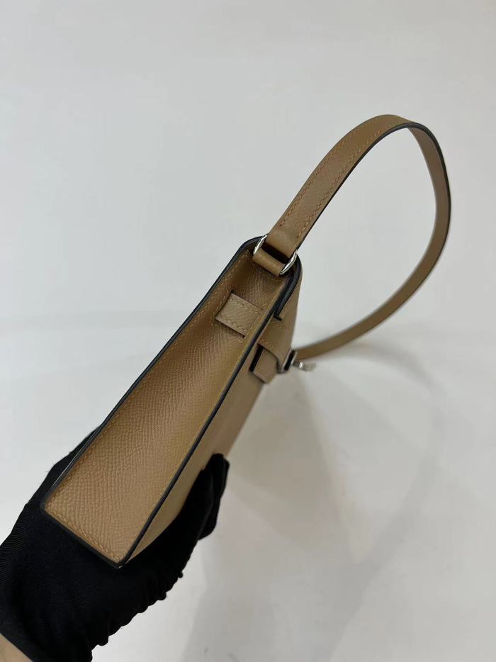  Handbags Hermes Kelly elan size:17/15/5 cm