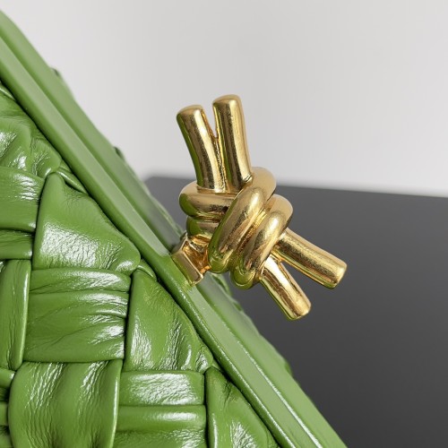 handbags Bottega Veneta 717622 size:20.5*6*12.5