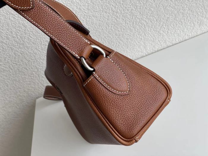  Handbags Hermes  kelly messenger 