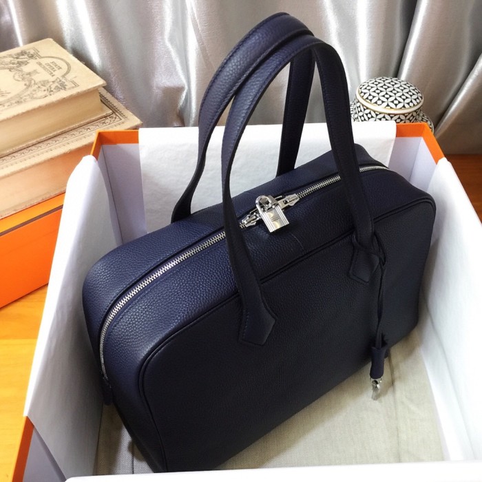  Handbags Hermes H Victoria 
