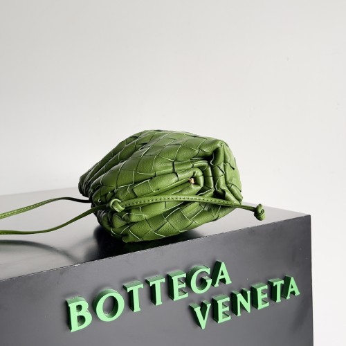 handbags Bottega Veneta  The  pouch size:22*12*7