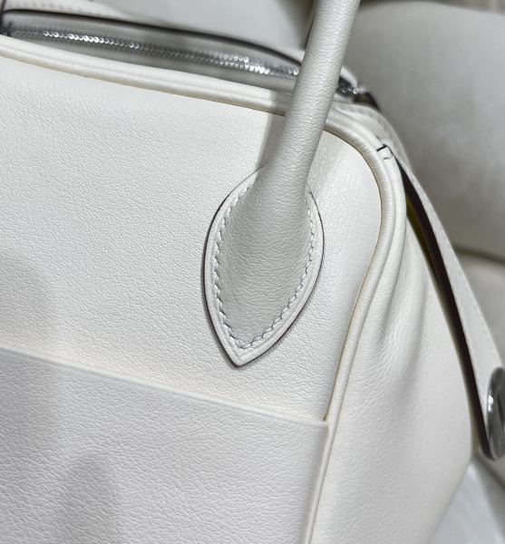  Handbags Hermes Lindy size:26 cm