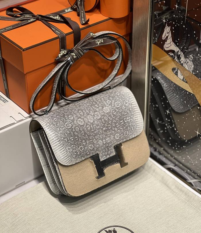  Handbags Hermes Constance  size:19 cm