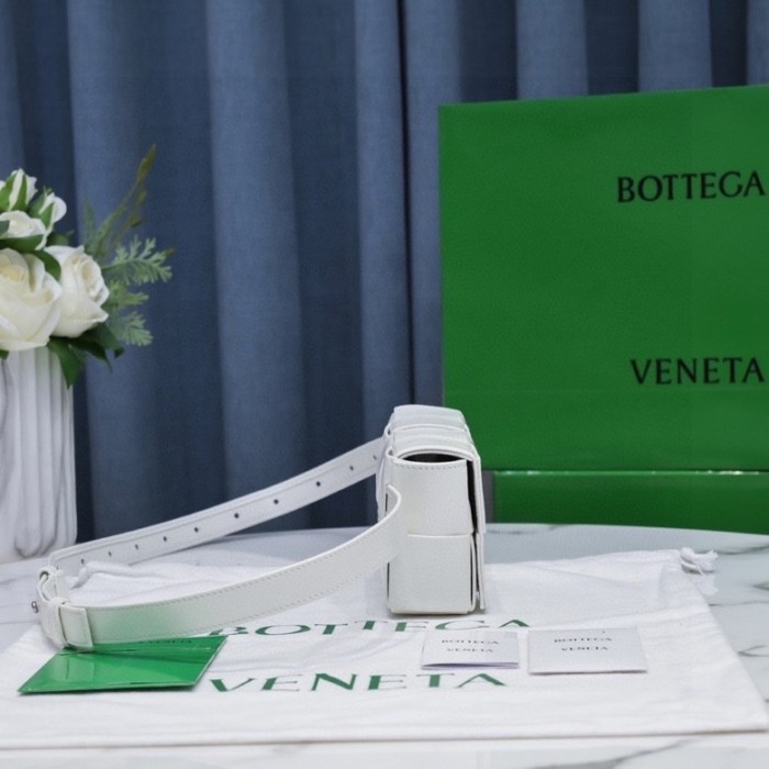 handbags Bottega Veneta 6815# size:17.5*9.5*5cm