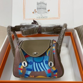  Handbags Hermes Lindy mini