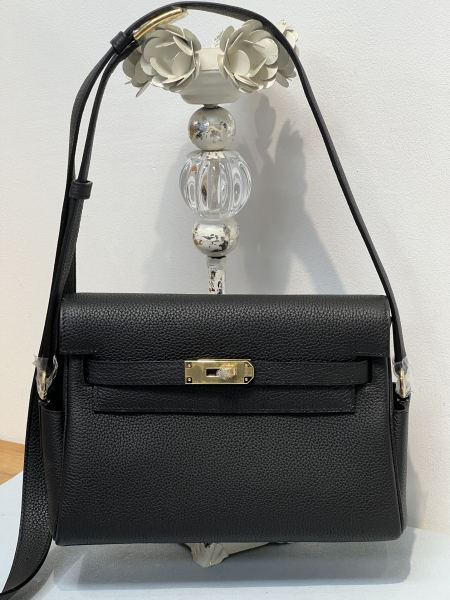  Handbags Hermes  to go