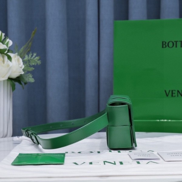 handbags Bottega Veneta 6815# size:17.5*9.5*5cm