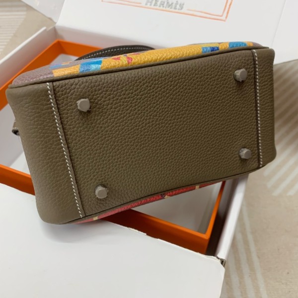  Handbags Hermes Lindy mini