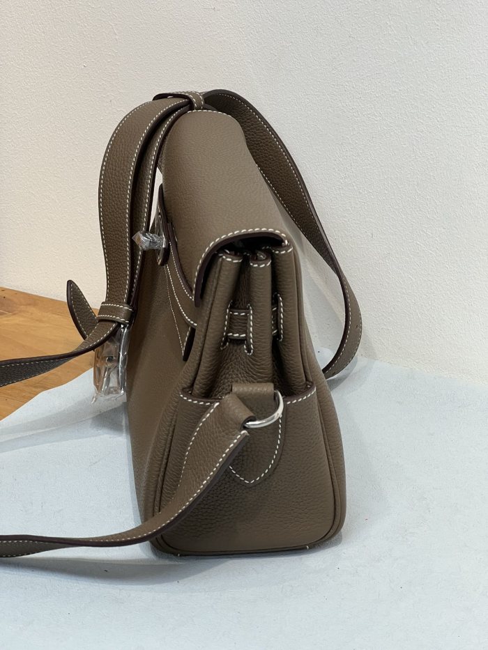  Handbags Hermes  to go