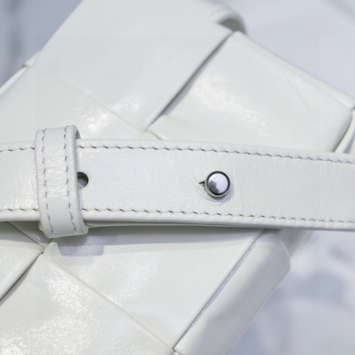 handbags Bottega Veneta 6815# size:17.5*9.5*5cm