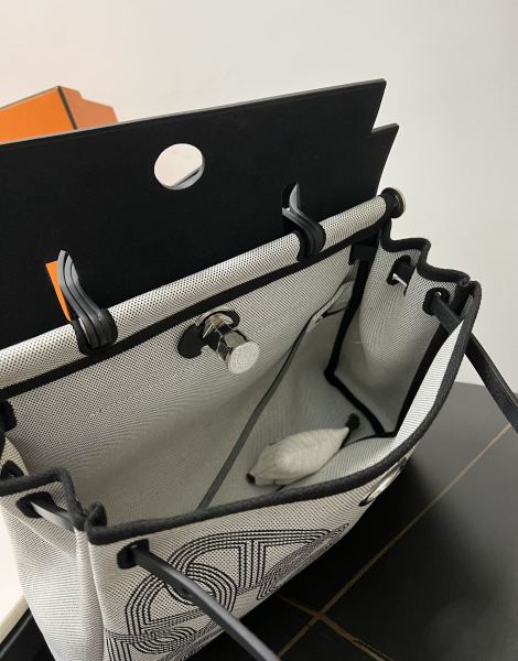  Handbags Hermes Herbag size:25/31/10 cm