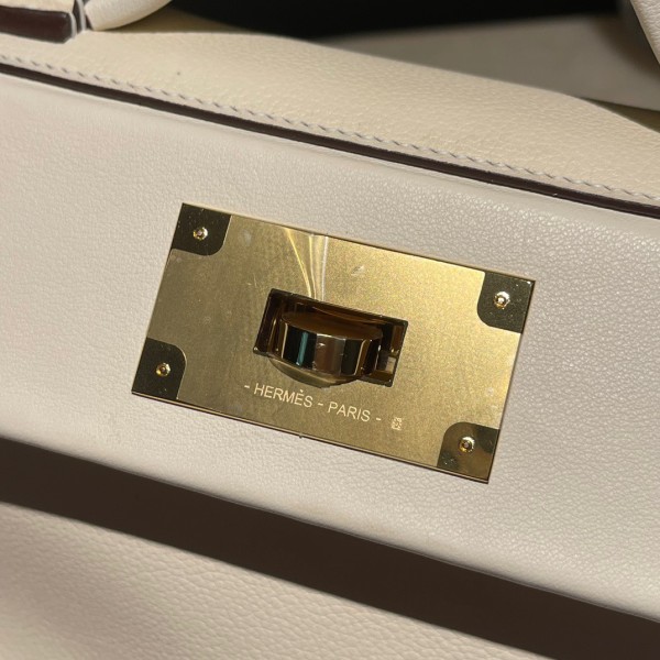  Handbags Hermes 2424mini