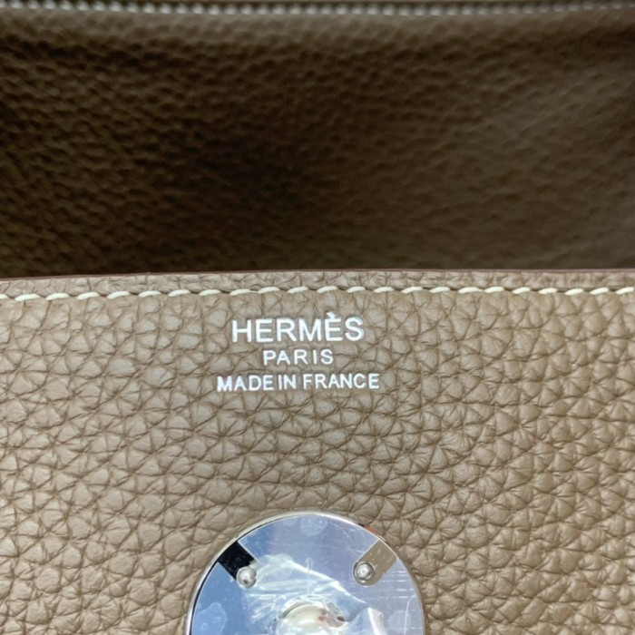  Handbags Hermes Lindy size：26 cm