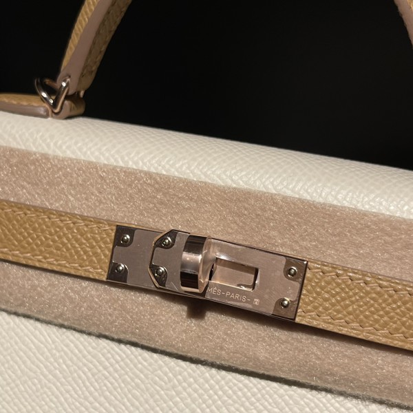  Handbags Hermes Mini Kelly 