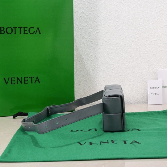 handbags Bottega Veneta 6815# size:17.5*9.5*5cm