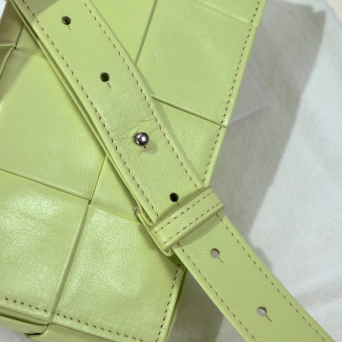 handbags Bottega Veneta 6815# size:17.5*9.5*5cm