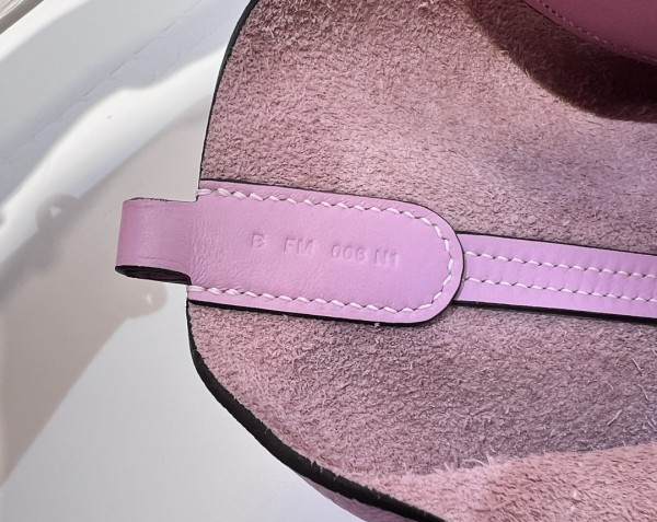  Handbags Hermes in the loop size:18 cm