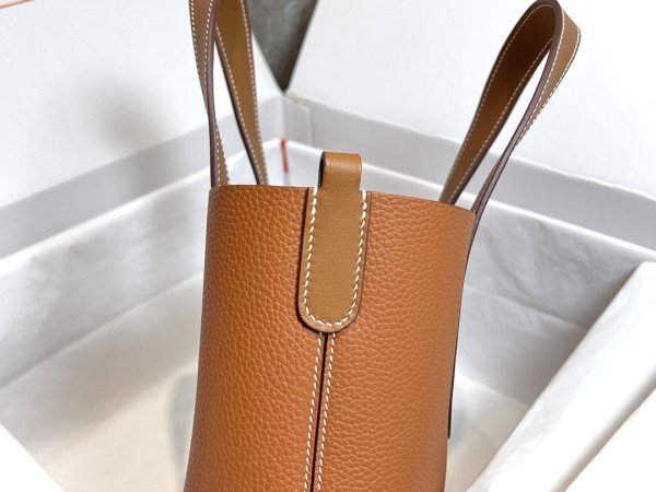  Handbags Hermes in the loop size:18 cm