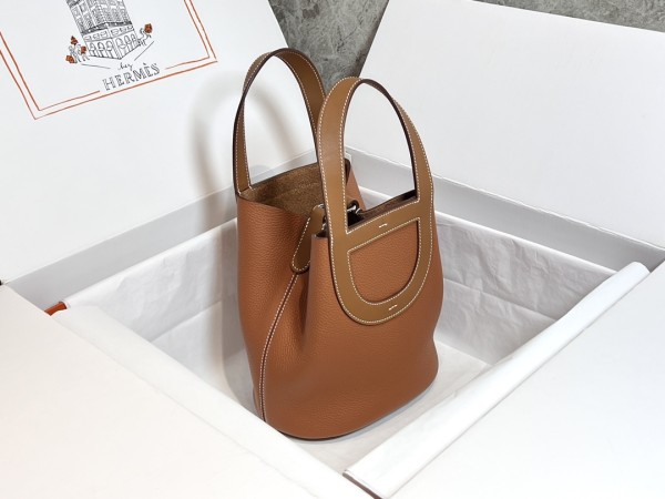  Handbags Hermes in the loop size:18 cm