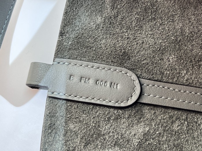  Handbags Hermes in the loop size:18 cm