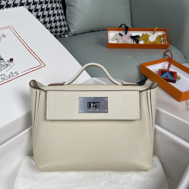  Handbags Hermes mini ever color size：21 cm