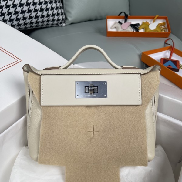  Handbags Hermes mini ever color size：21 cm