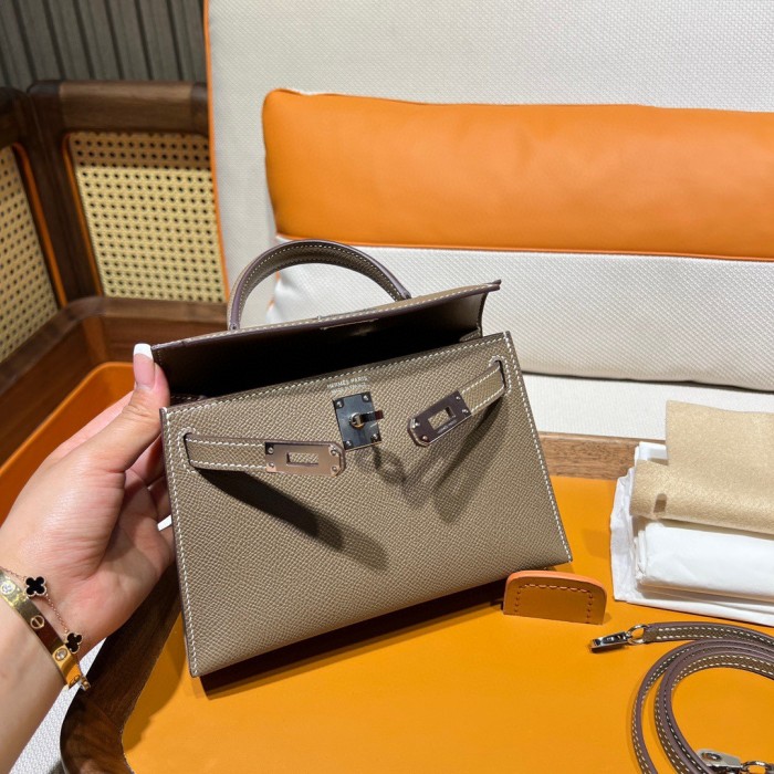  Handbags Hermes Mini Kelly size:19 cm