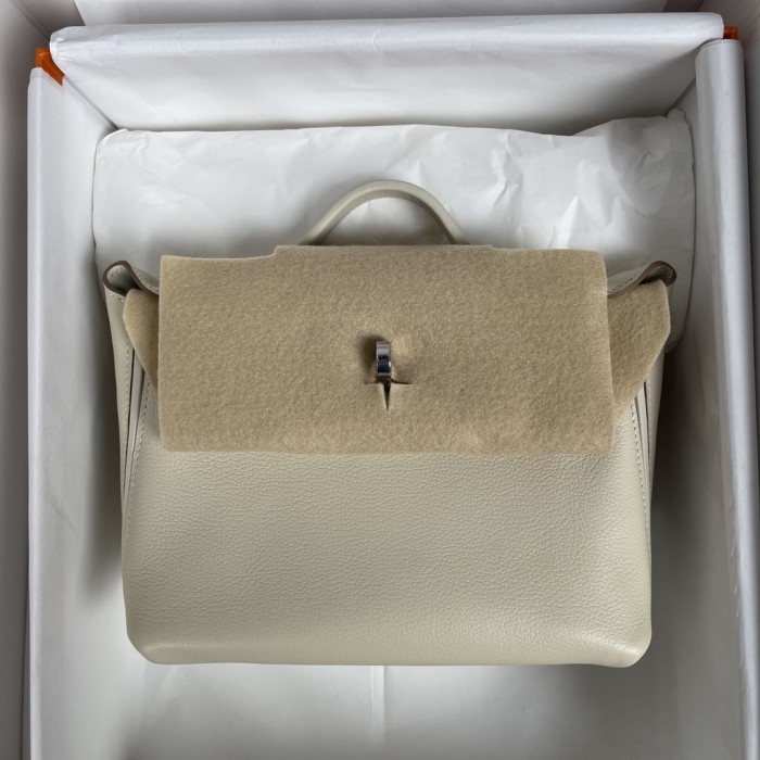  Handbags Hermes mini ever color size：21 cm