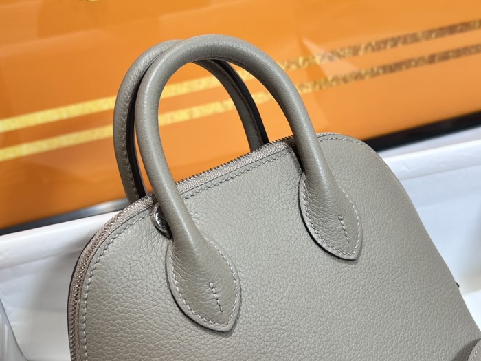  Handbags Hermes Mini bolide size:19*14*8 cm
