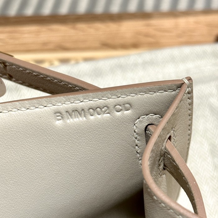  Handbags Hermes Mini kelly size:22 cm