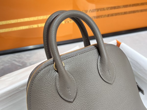  Handbags Hermes Mini bolide size:19*14*8 cm