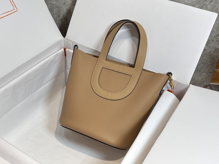  Handbags Hermes in the loop size:18 cm