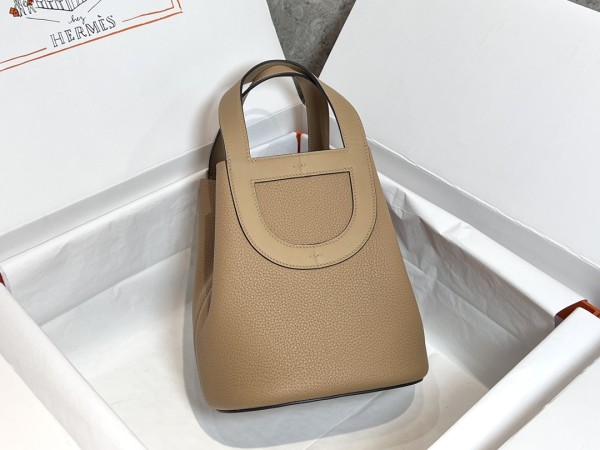  Handbags Hermes in the loop size:18 cm