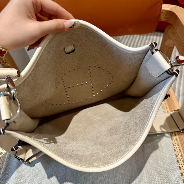  Handbags Hermes evelyne size:29 cm