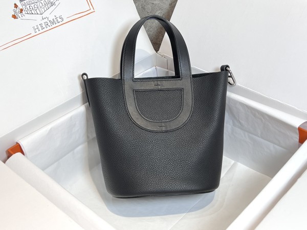  Handbags Hermes in the loop size:18 cm