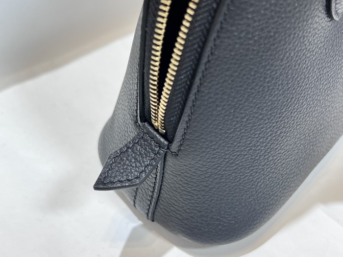  Handbags Hermes Mini bolide size:19*14*8 cm