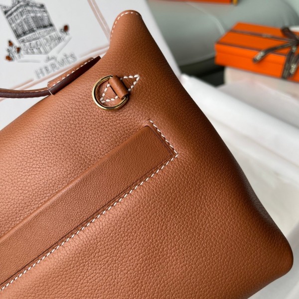  Handbags Hermes mini ever color size：21 cm