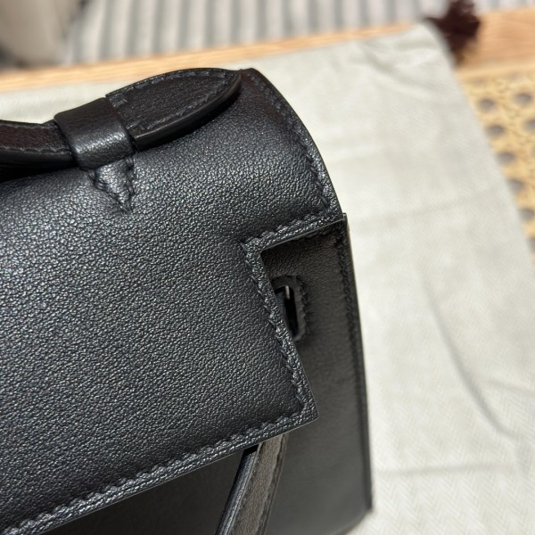  Handbags Hermes Mini kelly size:22 cm