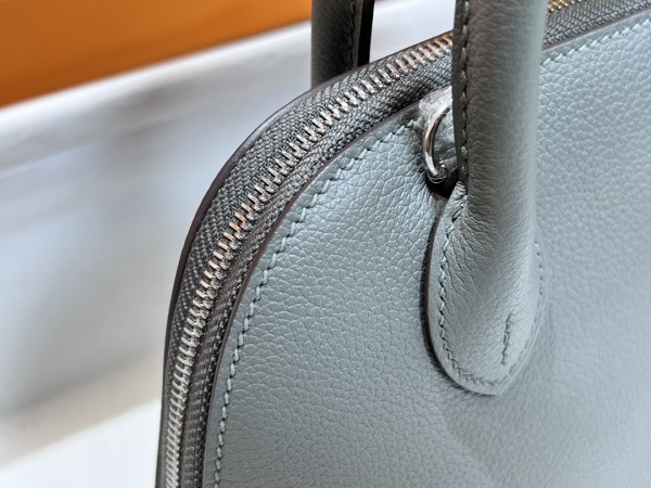  Handbags Hermes Mini bolide size:19*14*8 cm