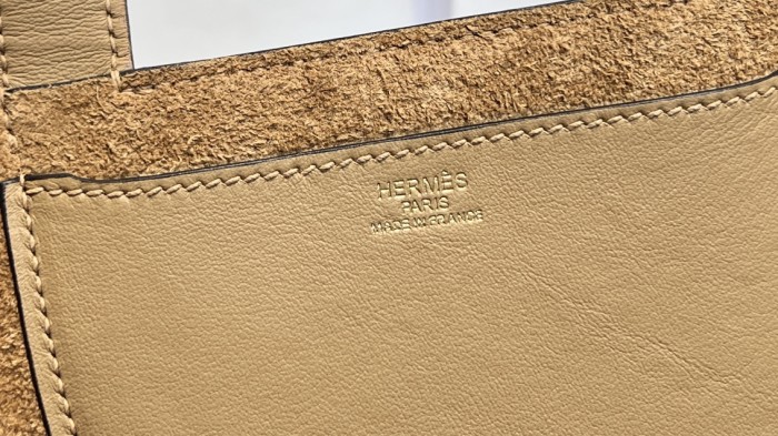  Handbags Hermes in the loop size:18 cm