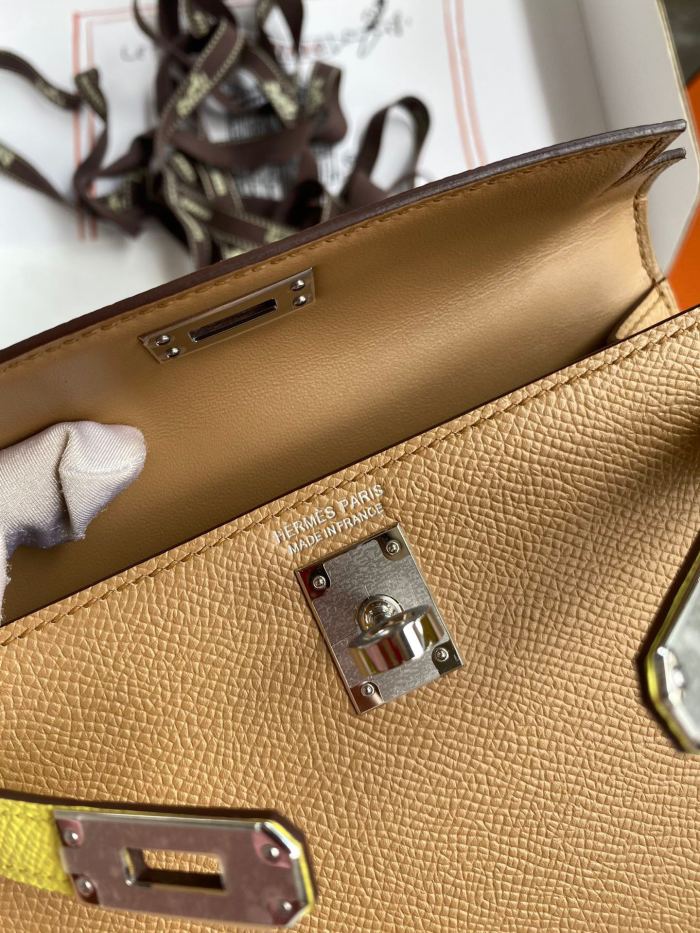  Handbags HermesMini Kelly size:19 cm