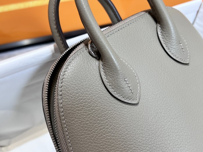  Handbags Hermes Mini bolide size:19*14*8 cm