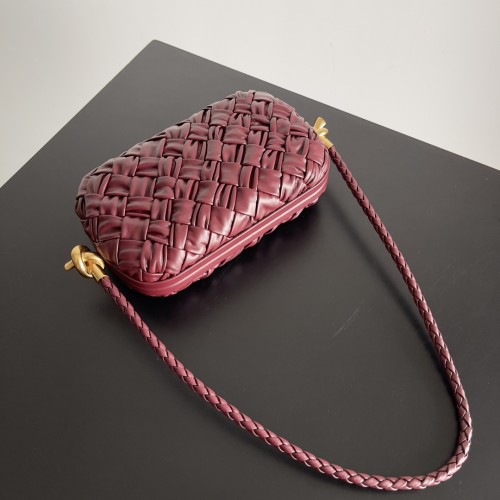 handbags Bottega Veneta 717623 size:20.5*6*12.5cm