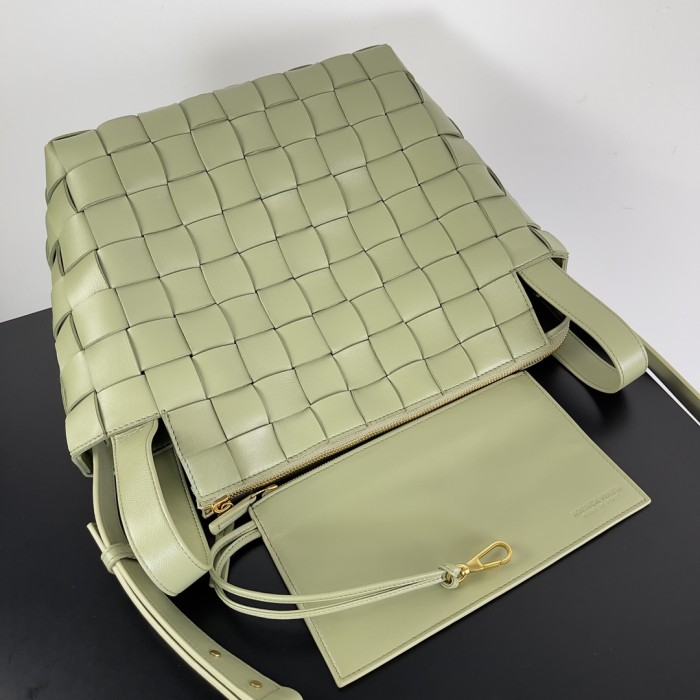 handbags Bottega Veneta 730327 size:28*21*16