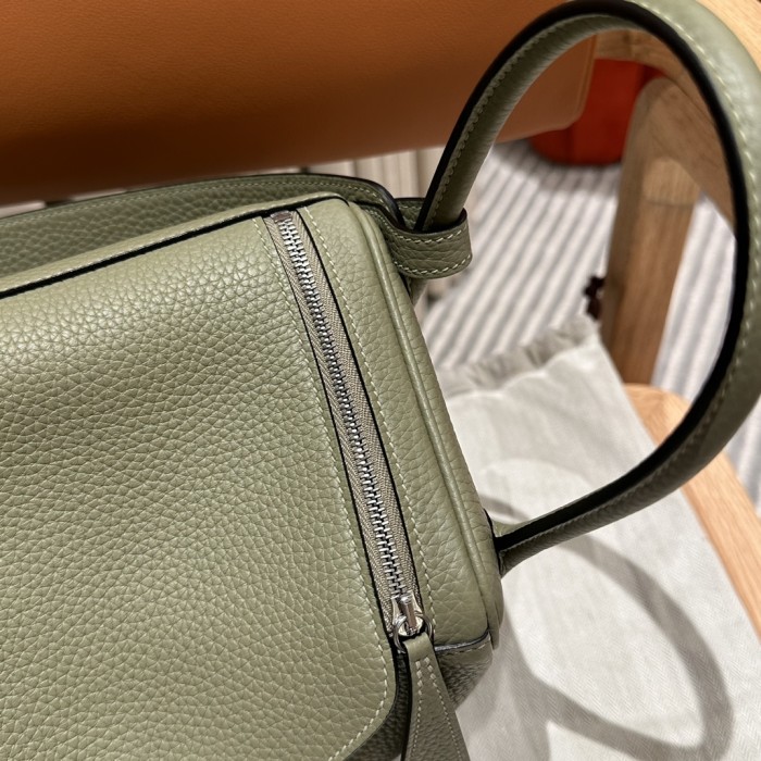  Handbags Hermes Lindy size:30 cm