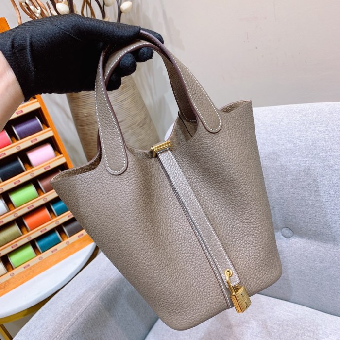  Handbags Hermes Picotin size:18cm