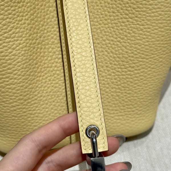  Handbags Hermes  Picotin lock size:18 cm