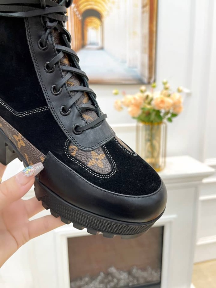 Louis Vuitton Laureate Platform Desert Boot Black